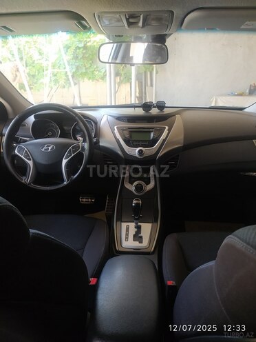 Hyundai Elantra 2011, 220,000 km - 1.8 л - Şirvan