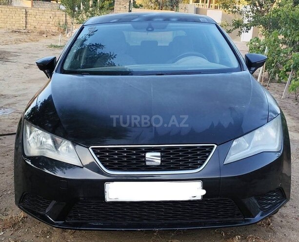 SEAT Leon-1