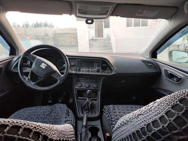 SEAT Leon-5