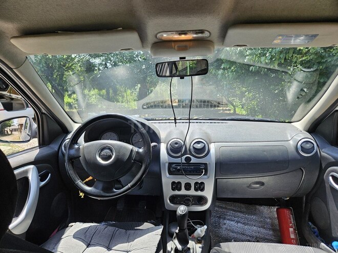 Dacia Logan 2009, 296,000 km - 1.5 l - Masallı