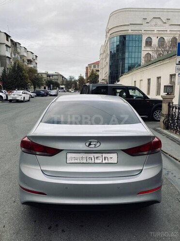 Hyundai Elantra 2016, 179,000 km - 1.6 л - Bakı