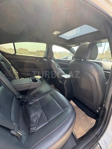 Hyundai Elantra 2017, 79,000 km - 1.6 l - Bakı