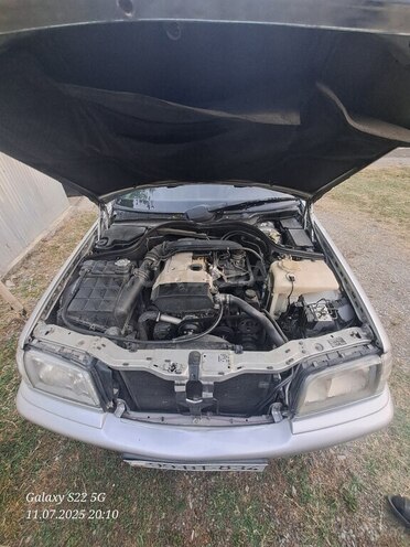 Mercedes C 200 1999, 278,000 km - 2.0 l - Qəbələ