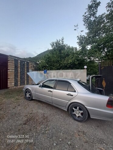 Mercedes C 200 1999, 278,000 km - 2.0 l - Qəbələ