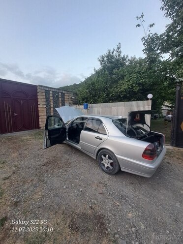 Mercedes C 200 1999, 278,000 km - 2.0 l - Qəbələ