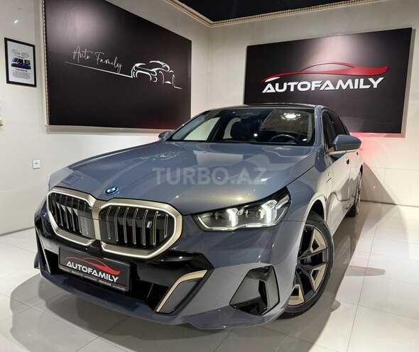 BMW i5-1