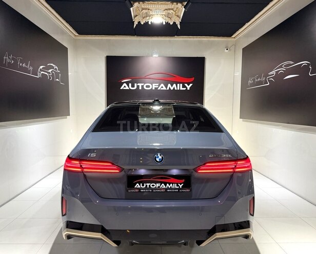 BMW i5-9