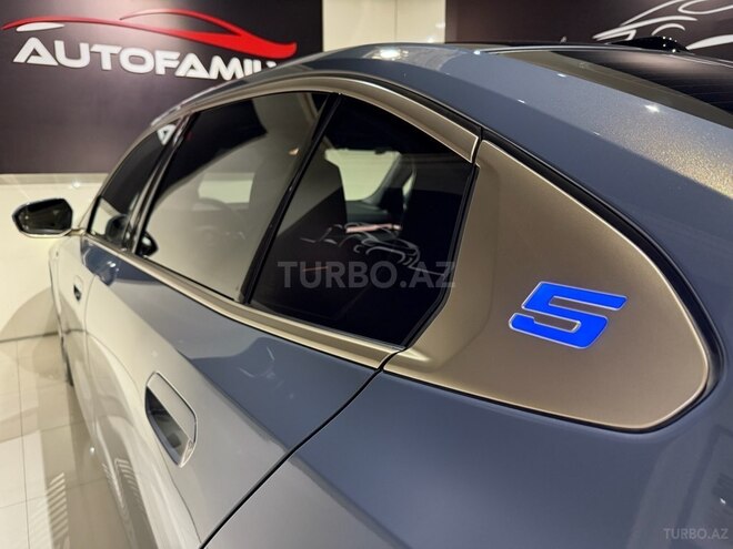 BMW i5-6