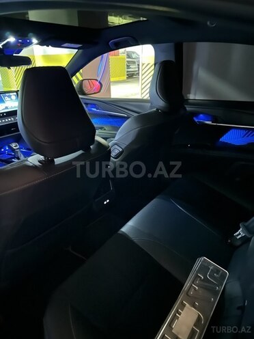 Toyota Camry 2024, 13,000 km - 2.0 л - Bakı