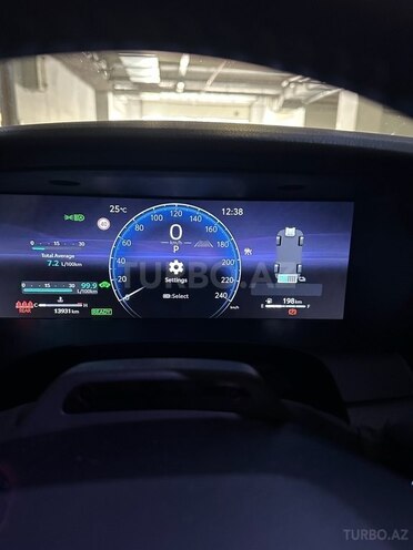 Toyota Camry 2024, 13,000 km - 2.0 л - Bakı