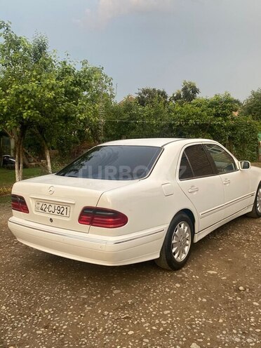 Mercedes E 220 d 2000, 427,552 km - 2.2 l - Lənkəran