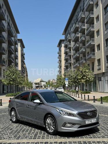 Hyundai Sonata-6
