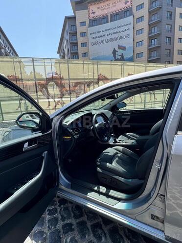 Hyundai Sonata-10