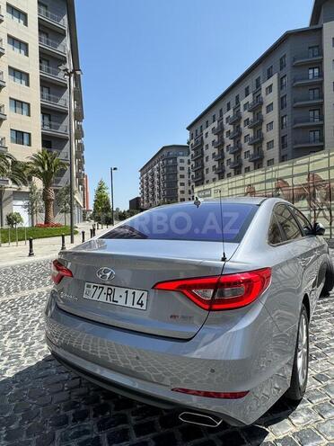 Hyundai Sonata-17