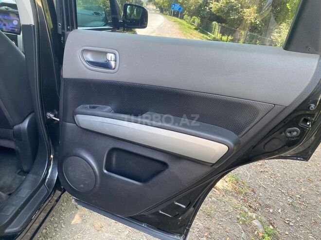 Nissan X-Trail 2008, 235,000 km - 2.5 l - Qax