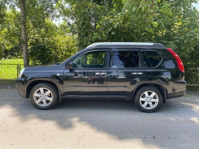 Nissan X-Trail 2008, 235,000 km - 2.5 l - Qax