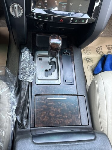 Toyota Land Cruiser 2011, 140,000 km - 4.7 л - Bakı