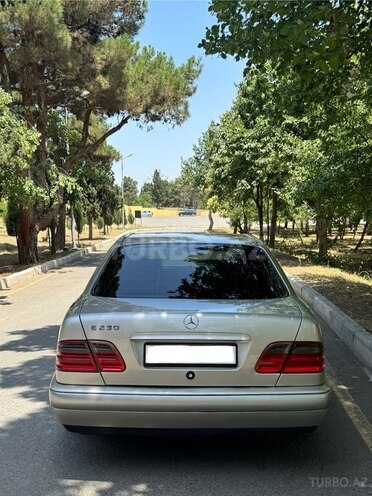 Mercedes E 230 1996, 343,788 km - 2.3 l - Gəncə