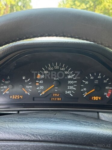 Mercedes E 230 1996, 343,788 km - 2.3 l - Gəncə
