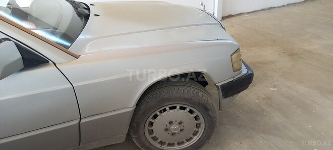 Mercedes 190 1992, 554,930 km - 2.0 l - Quba
