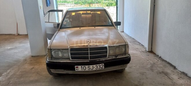 Mercedes 190 1992, 554,930 km - 2.0 l - Quba