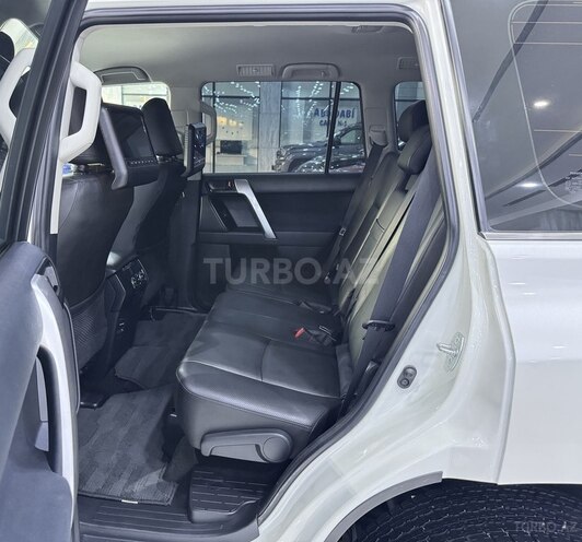 Toyota Land Cruiser Prado-14