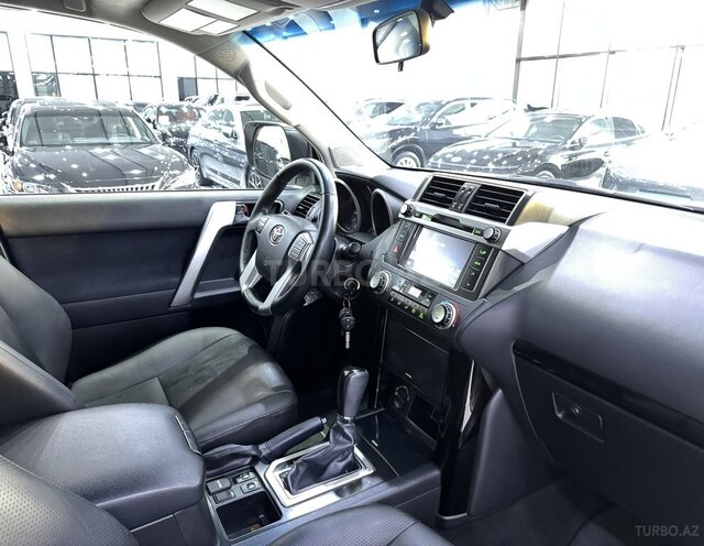 Toyota Land Cruiser Prado-10