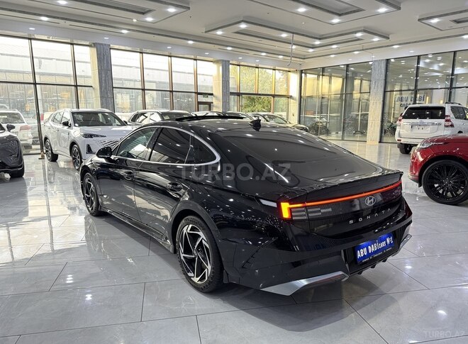 Hyundai Sonata-6