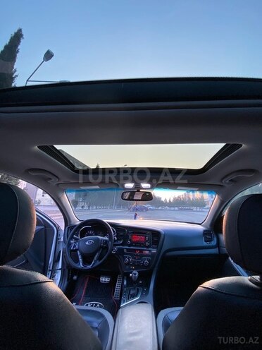Kia Optima-4