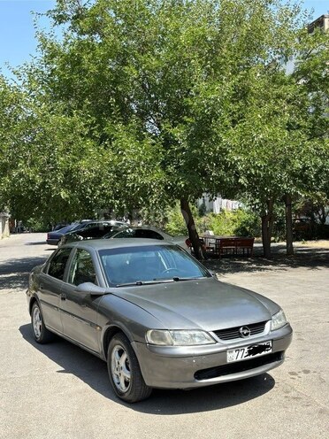 Opel Vectra 1996, 250,800 km - 1.6 l - Bakı