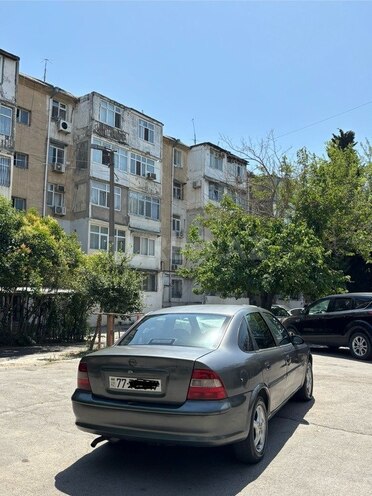 Opel Vectra 1996, 250,800 km - 1.6 l - Bakı