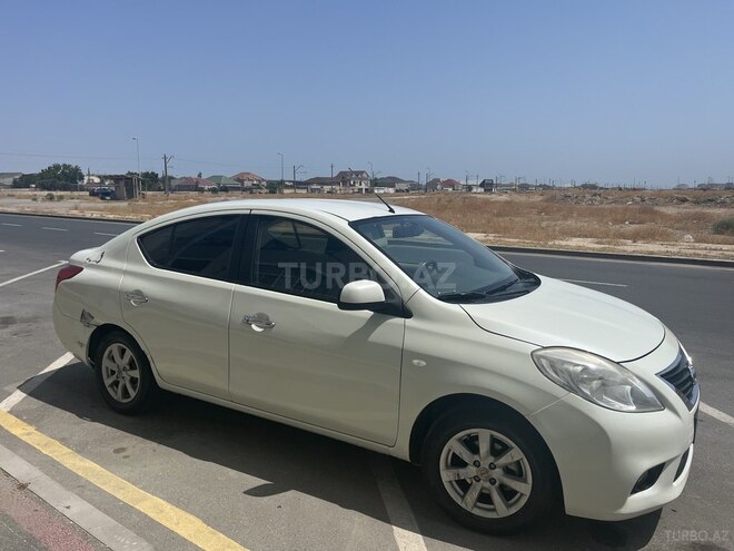 Nissan Sunny 2013, 318,000 km - 1.5 l - Bakı
