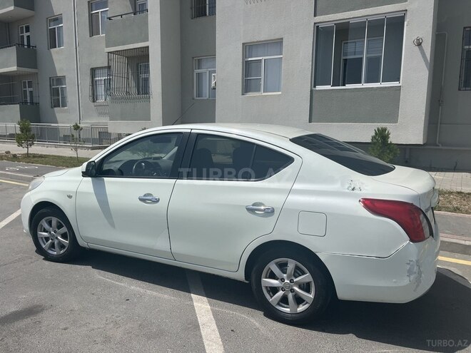 Nissan Sunny 2013, 318,000 km - 1.5 l - Bakı