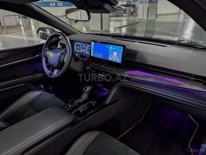 Toyota Camry 2024, 15,000 km - 2.0 l - Bakı