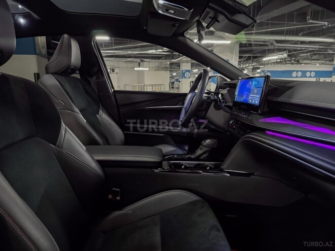 Toyota Camry 2024, 15,000 km - 2.0 l - Bakı