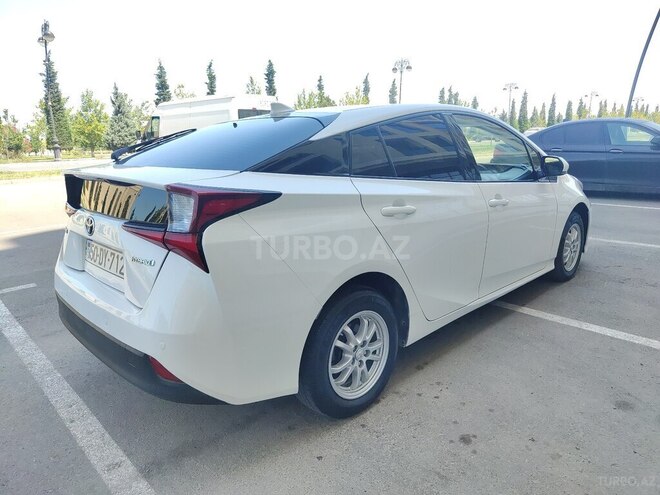 Toyota Prius 2019, 98,000 km - 1.8 л - Sumqayıt