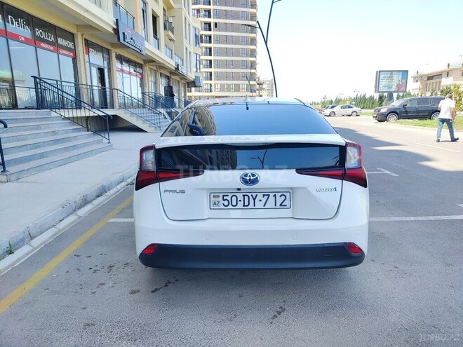 Toyota Prius 2019, 98,000 km - 1.8 л - Sumqayıt