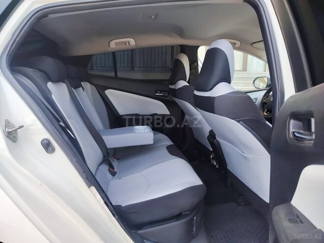 Toyota Prius 2019, 98,000 km - 1.8 л - Sumqayıt