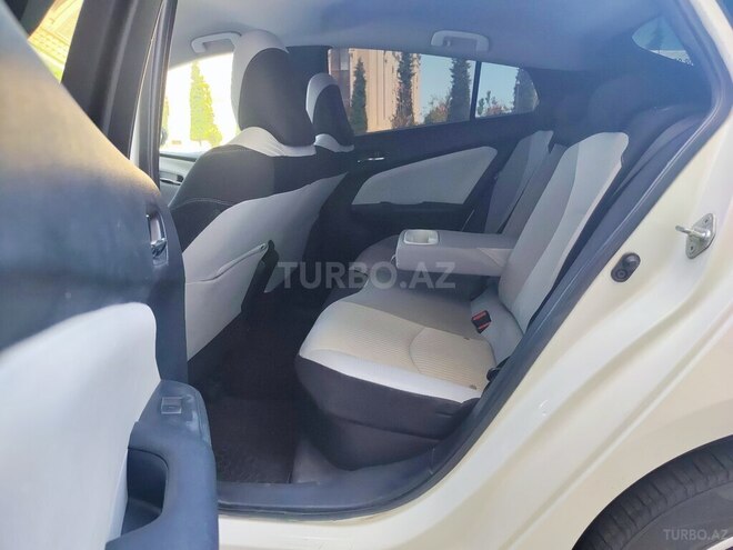 Toyota Prius 2019, 98,000 km - 1.8 л - Sumqayıt