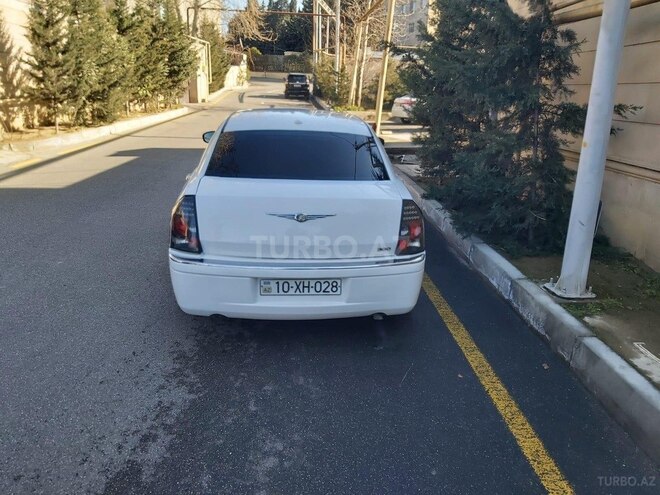 Chrysler 300C-3