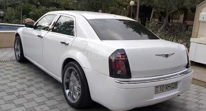 Chrysler 300C-9