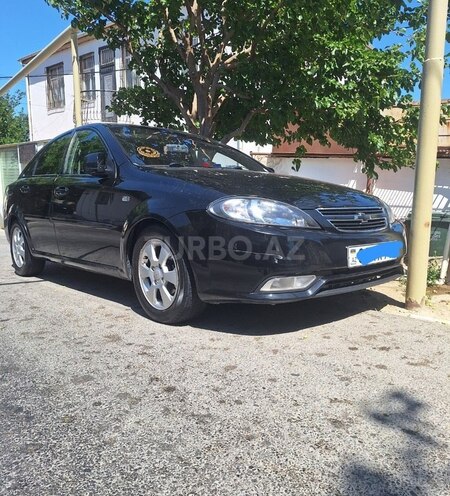 Chevrolet Lacetti-1