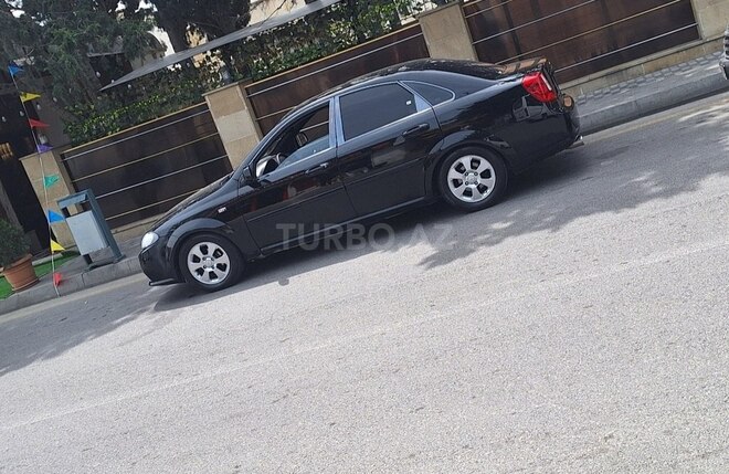 Chevrolet Lacetti-4