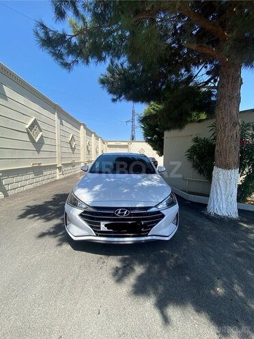 Hyundai Elantra 2018, 135,000 km - 2.0 l - Bakı