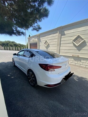 Hyundai Elantra 2018, 135,000 km - 2.0 l - Bakı