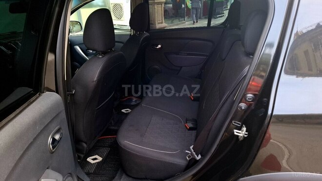 Renault Sandero Stepway 2016, 143,300 km - 1.6 l - Bakı