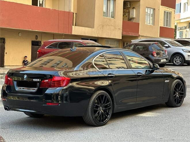 BMW 528 2015, 250,000 km - 2.0 l - Bakı