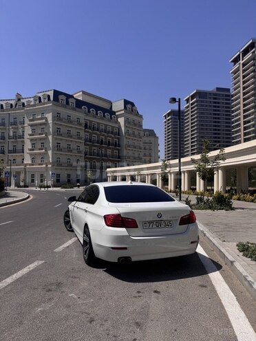 BMW 520 2015, 180,000 km - 2.0 l - Bakı