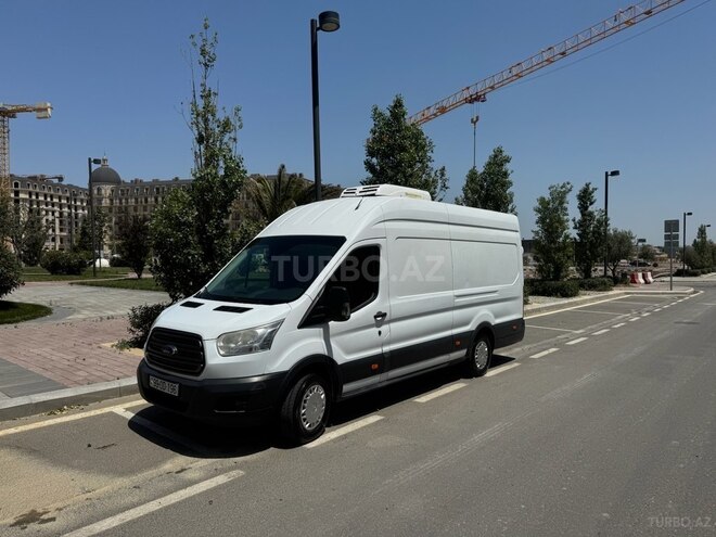 Ford Transit-20