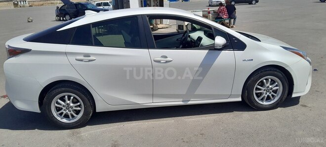 Toyota Prius 2017, 66,600 km - 1.8 l - Bakı
